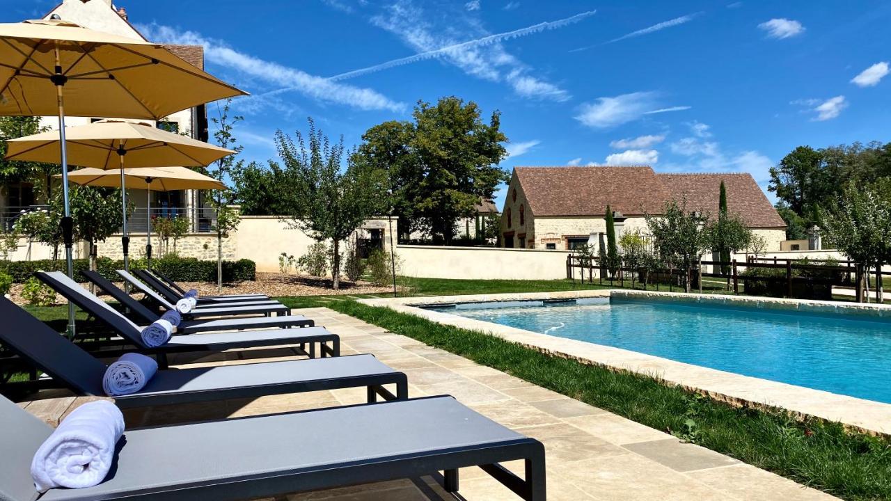 Domaine De Rymska & Spa - Relais & Chateaux Saint-Jean-de-Trézy Exteriör bild