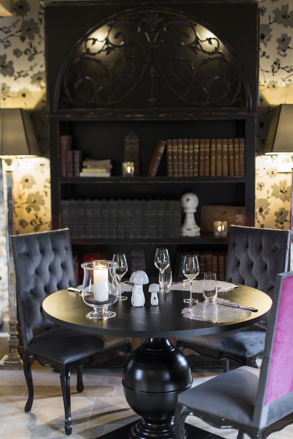 Domaine De Rymska & Spa - Relais & Chateaux Saint-Jean-de-Trézy Exteriör bild